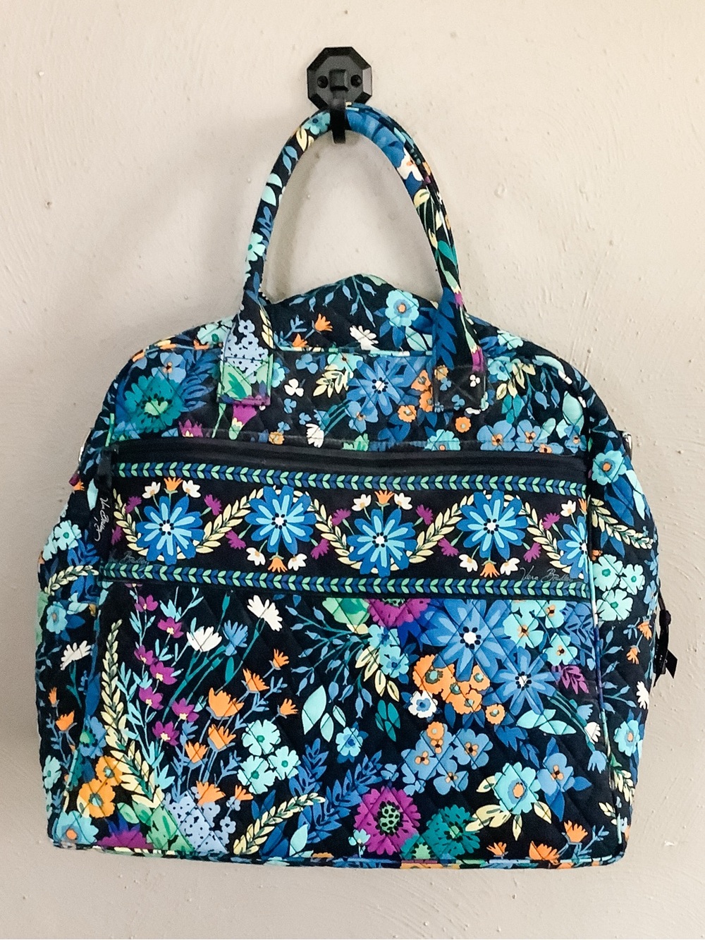 NWOT Vera Bradley Weekender Travel Bag in Midnight Blues PLUS addt’l bags